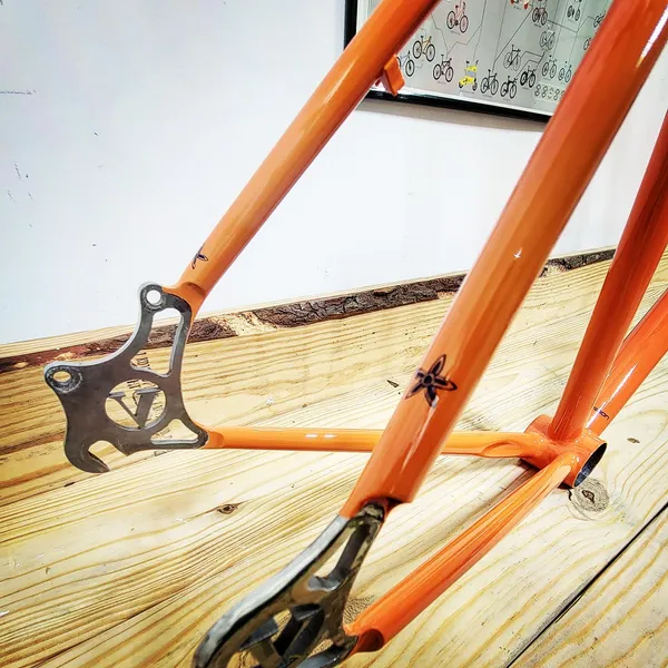 Metal Frames - Vanilla