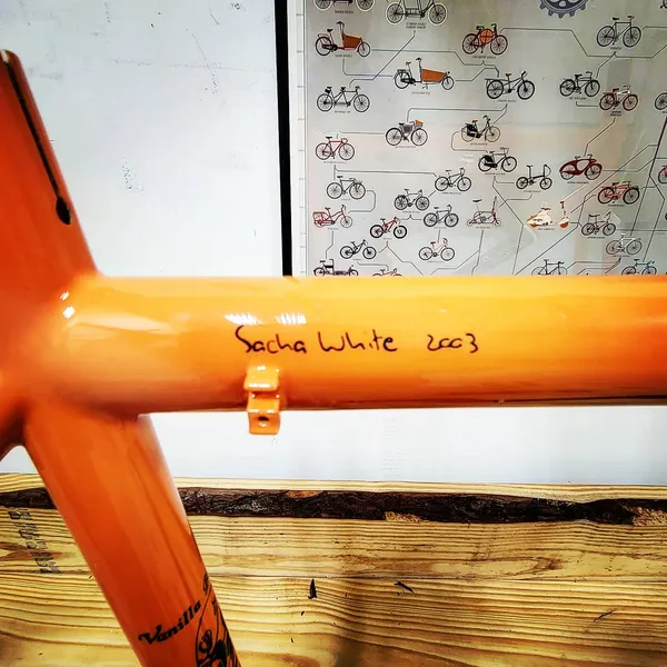 Metal Frames - Vanilla