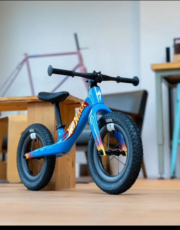 Specialized Jobs - Hot Walk Hot Wheels