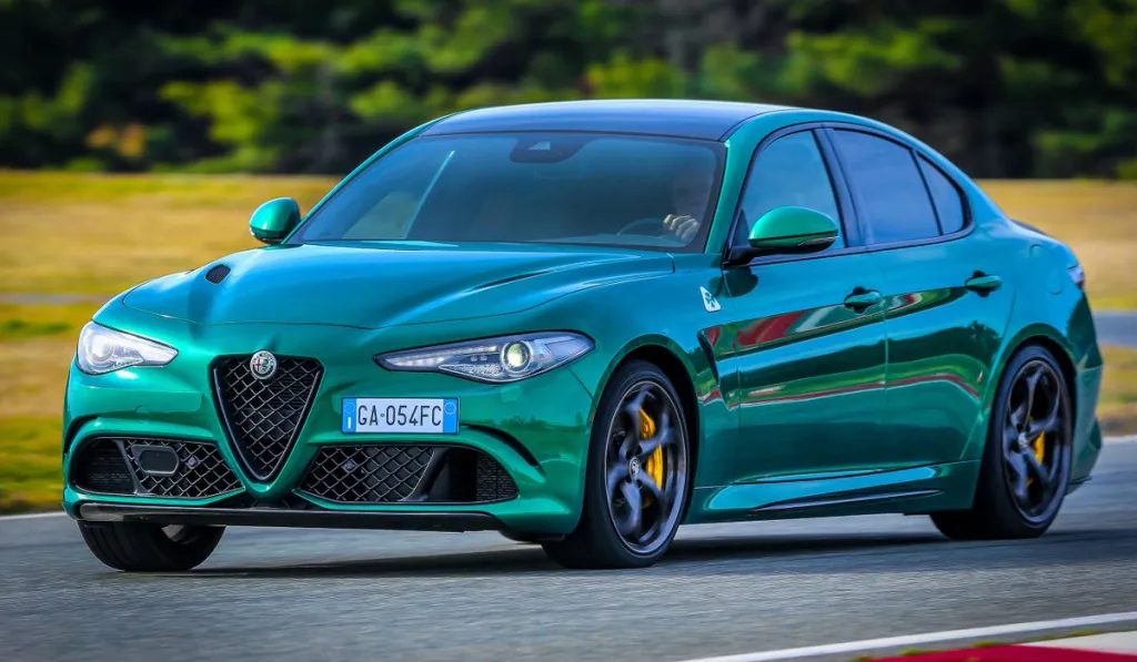 Alfa Romeo Verde Montreal car inspiration